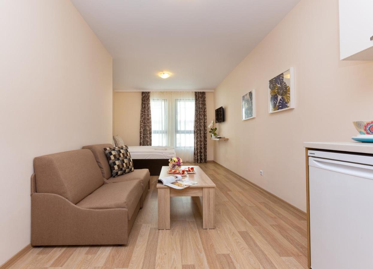 Apartament Flora *