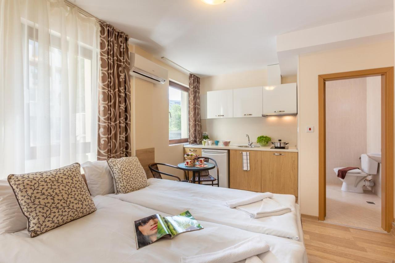 Apartament Flora *